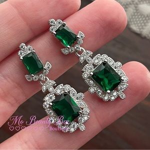 Emerald Green Drop Earrings